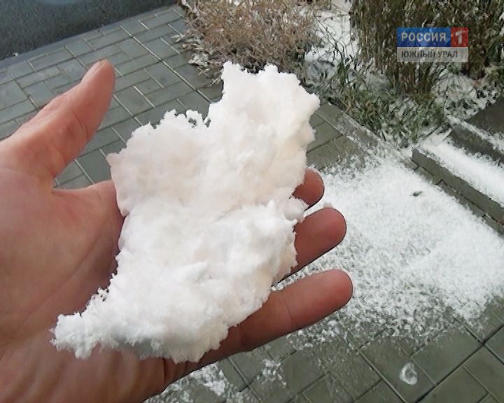 Челябинскую область засыпало первым снегом