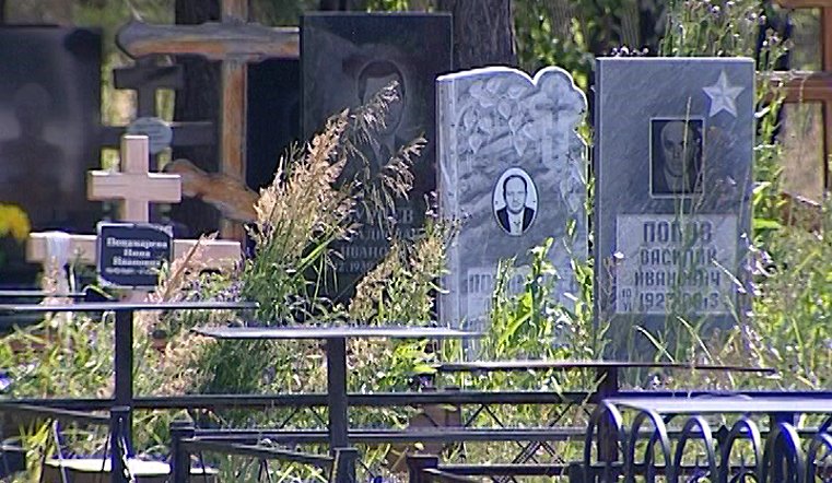 В родительский день на кладбища в Челябинске не пропустят автомобили В родительский день на кладбища в Челябинске не пропустят автомобили