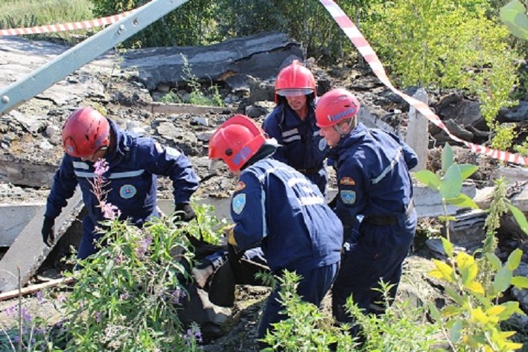Обряд крещения провели в автомобильном училище на Урале 