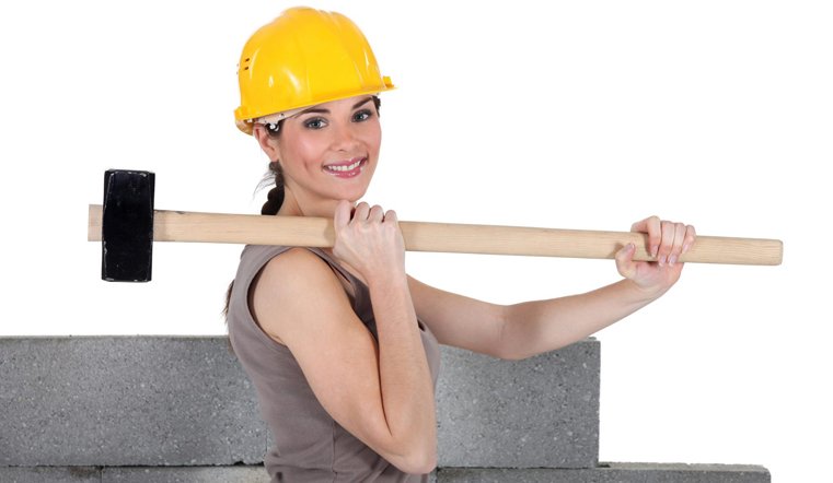 Минтруд решил расширить список профессий, где заняты женщины