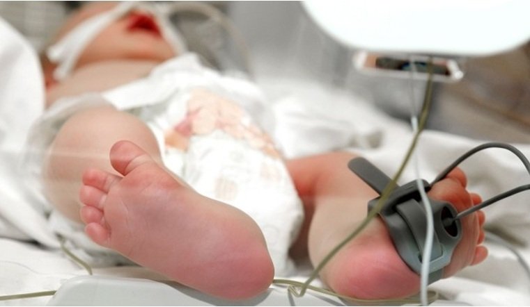 Не исключены патологии: подробности о состоянии младенца с синяками в Челябинской области 