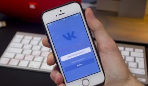 На ВКонтакте подали в суд за сотрудничество с полицией