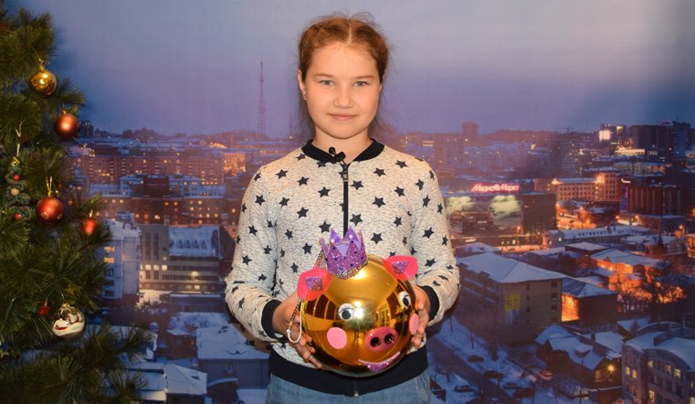 елка тв приложение. елка певица года муз тв. ева польна 2022. ёлка! муз тв ведущие. игрушечные ёлки твц телеканал.