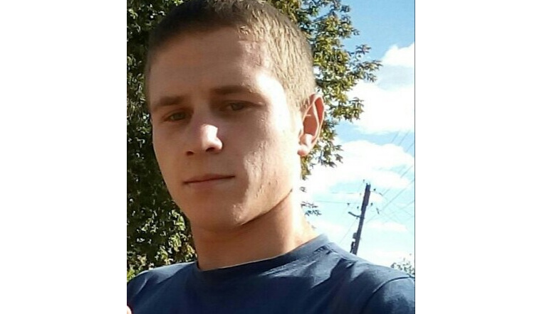 24 летний мужчина. 24 Летний парень. Фотография 19 летнего пацана в Магнитогорске.