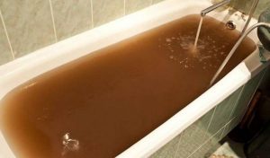 «Грязевые ванны». Кто мутит воду в квартирах южноуральцев?