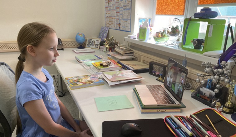 Уроки в пижаме. В школах Челябинской области с понедельника начнется дистанционное обучение