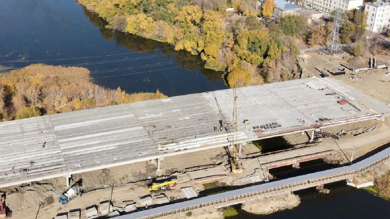 Стало известно, когда закончат ремонт Ленинградского моста в Челябинске