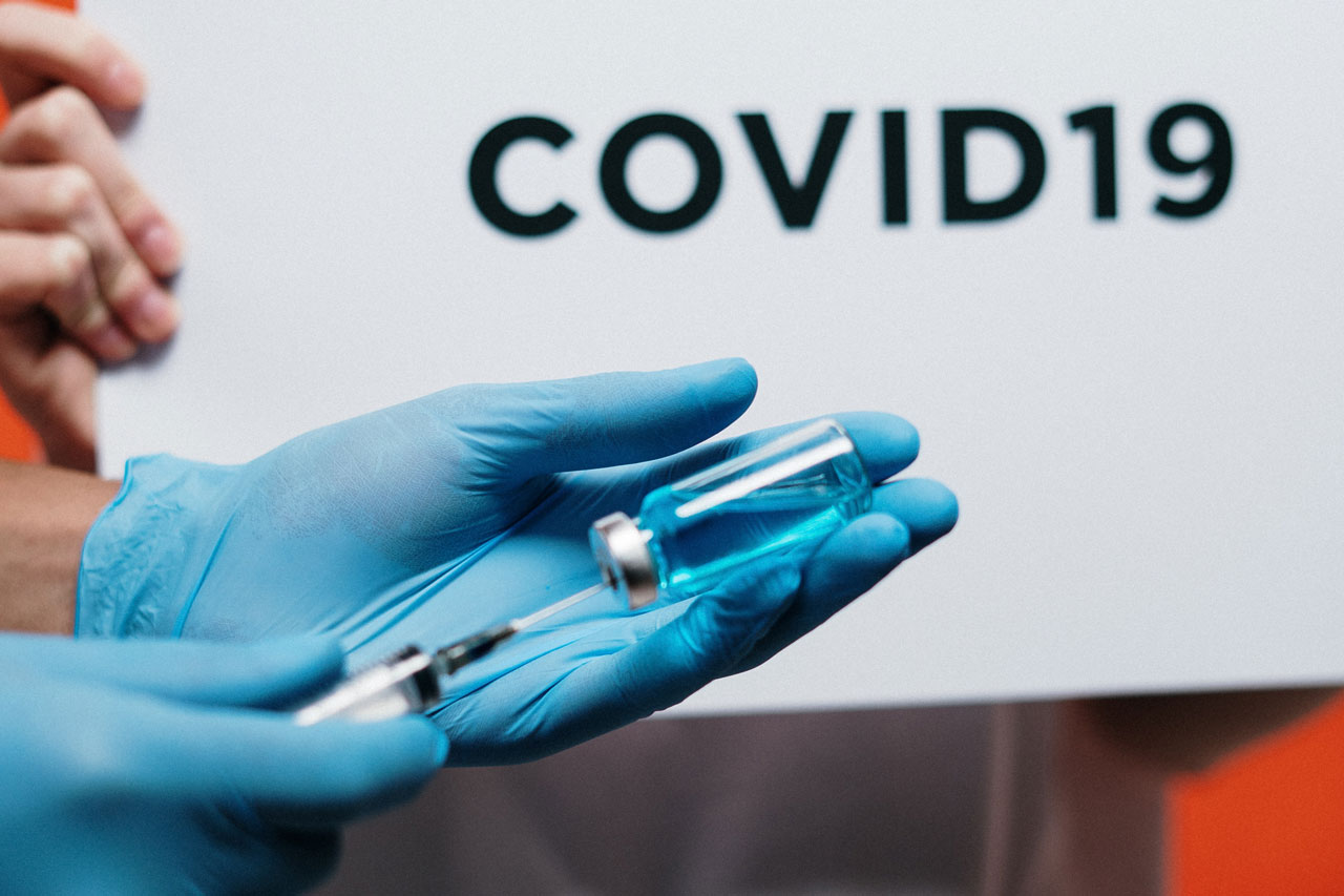 Медотводы от вакцинации против COVID-19 в Челябинской области приравняли к QR-кодам