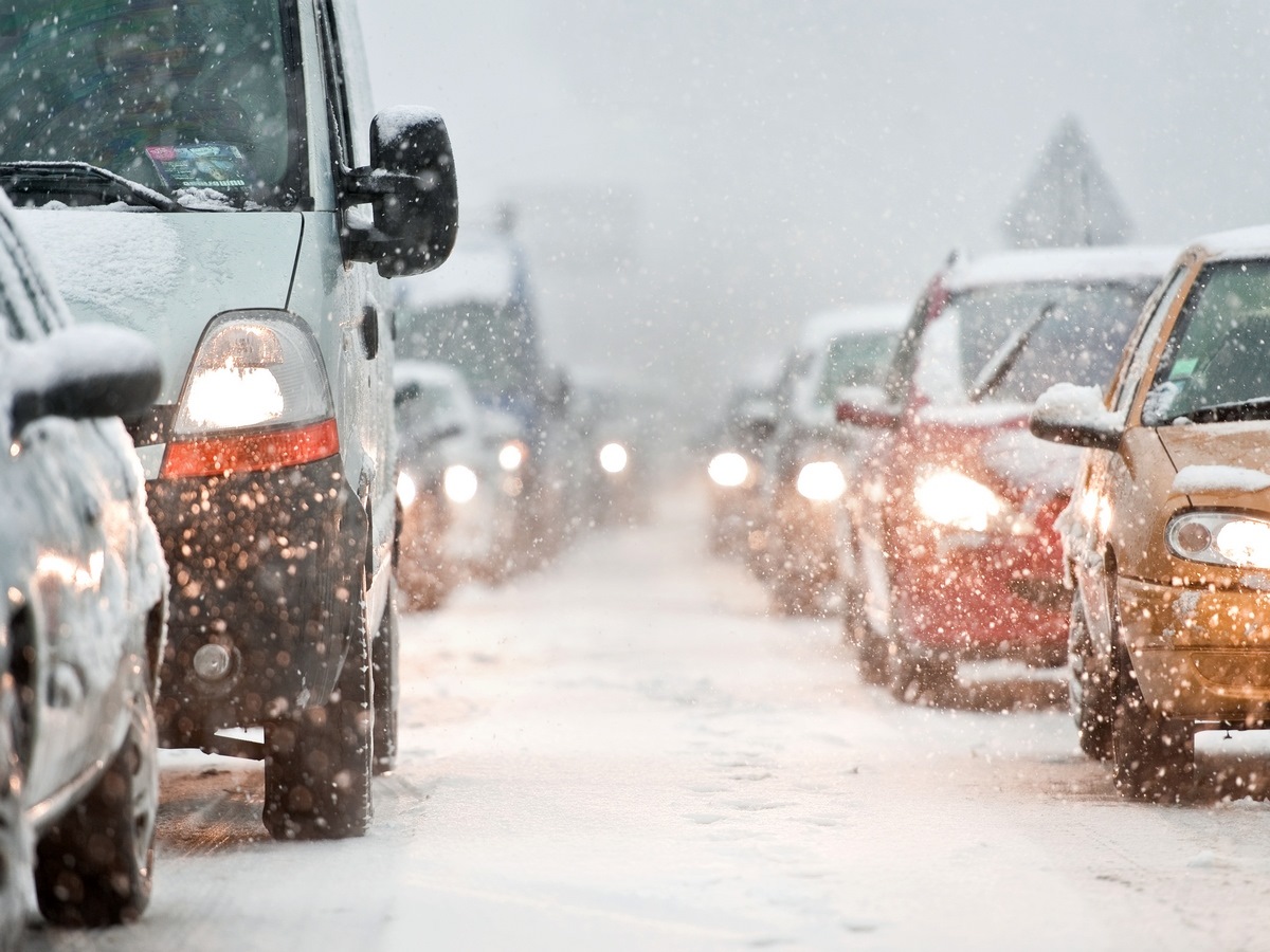 Погода в Челябинской области: водителей предупреждают о снежном налете на трассах