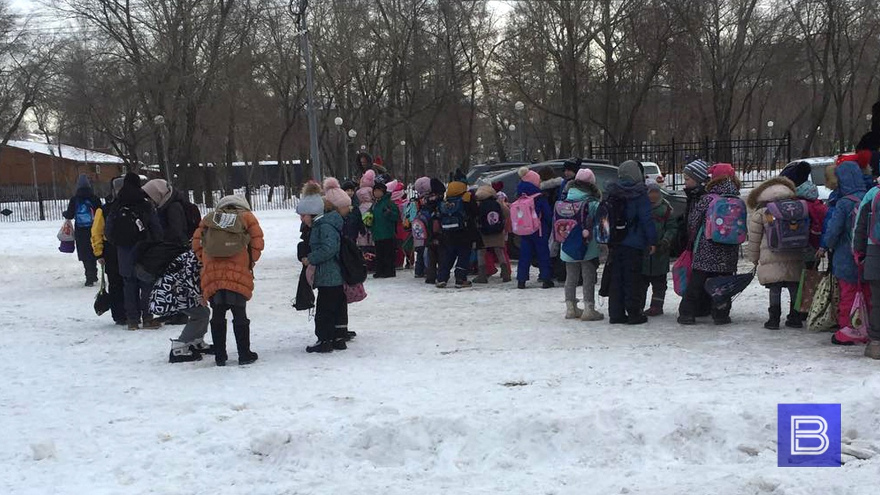 Почему отменяют занятия в школах челябинска