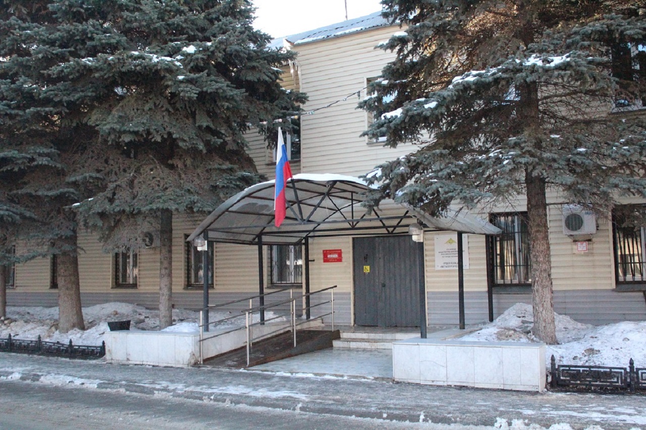 В Челябинске на буксире угнали машину и сдали на металлолом В Челябинске на буксире угнали машину и сдали на металлолом