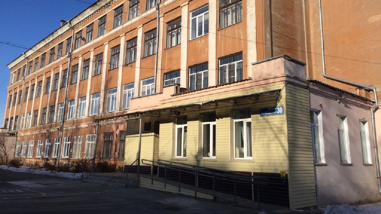 В Челябинске ищут подростка, который вышел из коррекционной школы и пропал