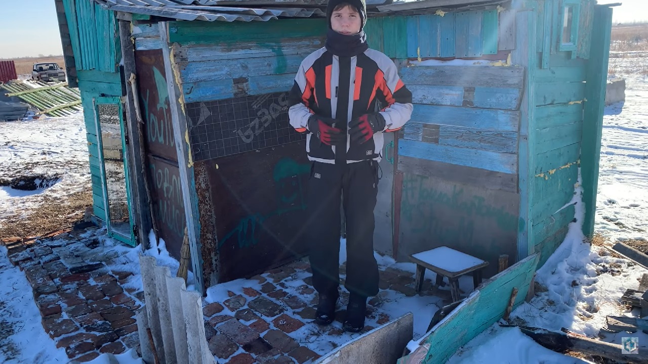 Школьник из Челябинской области сам построил 5-комнатный коттедж