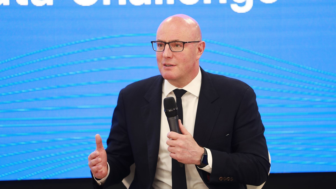 Вице-премьер Дмитрий Чернышенко пригласил челябинского мальчика на Вице-премьер Дмитрий Чернышенко пригласил челябинского мальчика на