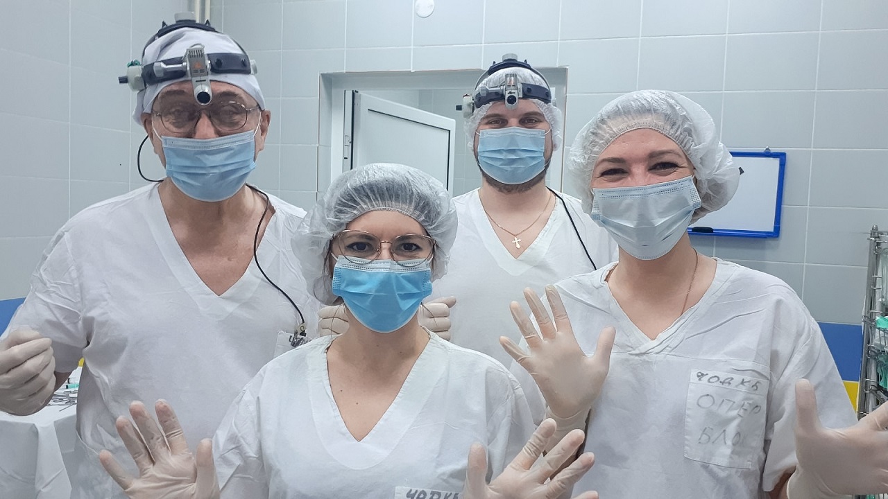 В Челябинске новорожденному спасли зрение, удалив из глаз огромные мешки со слизью