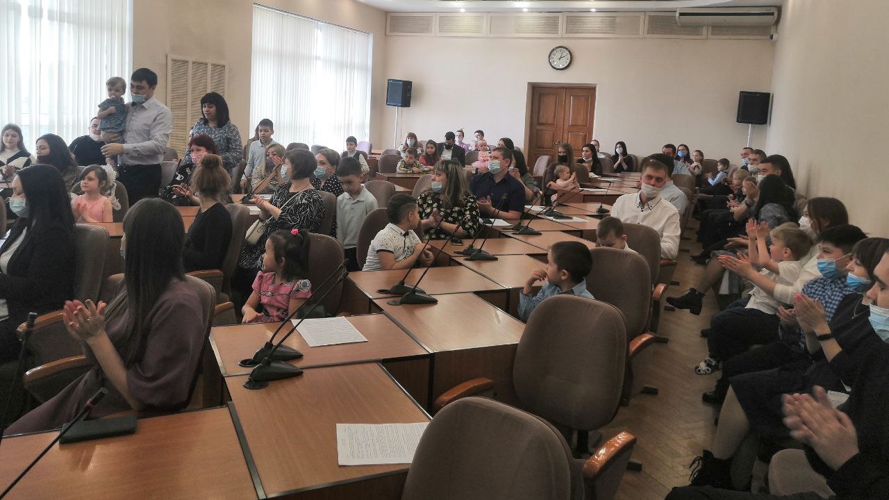 Более 50 челябинских семей получили социальные выплаты на жилье