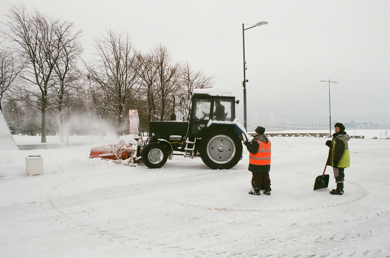 Где плохо убирают снег: в Челябинске провели ревизию парковок