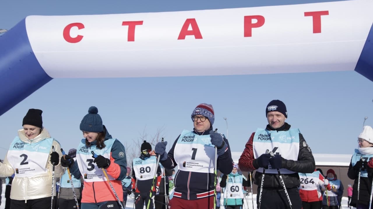 Губернатор Текслер встал на лыжи: как прошла "Лыжня России" в Челябинске