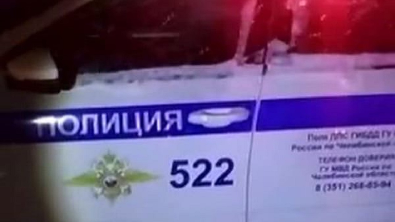 Автобус с пассажирами заглох на дороге в Челябинской области