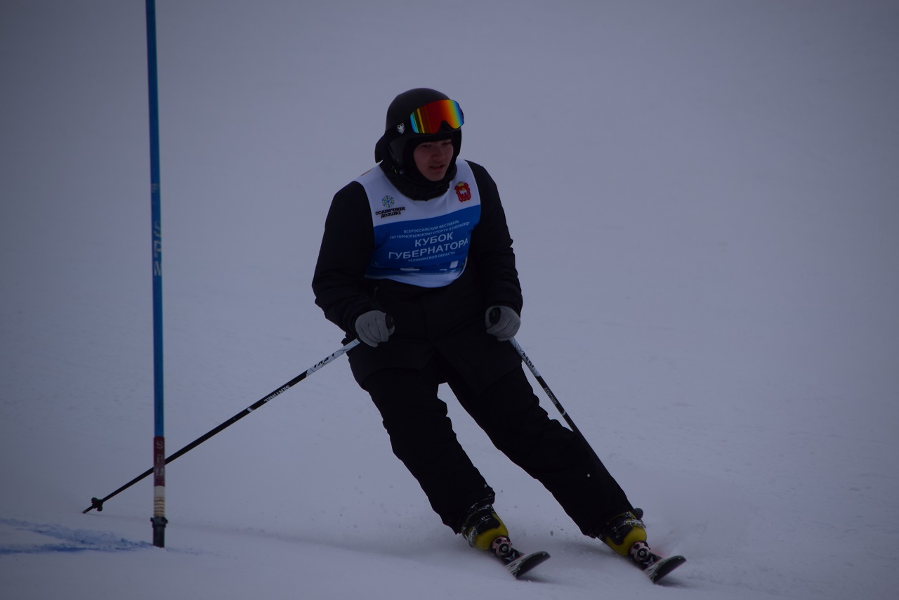 Как прошел первый в Челябинской области чемпионат по горнолыжному спорту среди людей с нарушениями зрения