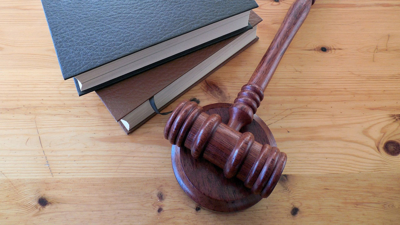 Подросток в Челябинской области угнал машину, чтобы добраться домой