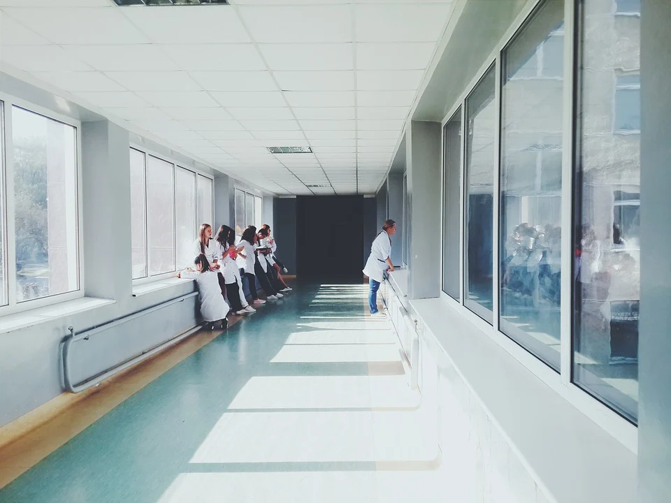 Новички на передовой: студенты-медики из Магнитогорска помогают больницам 