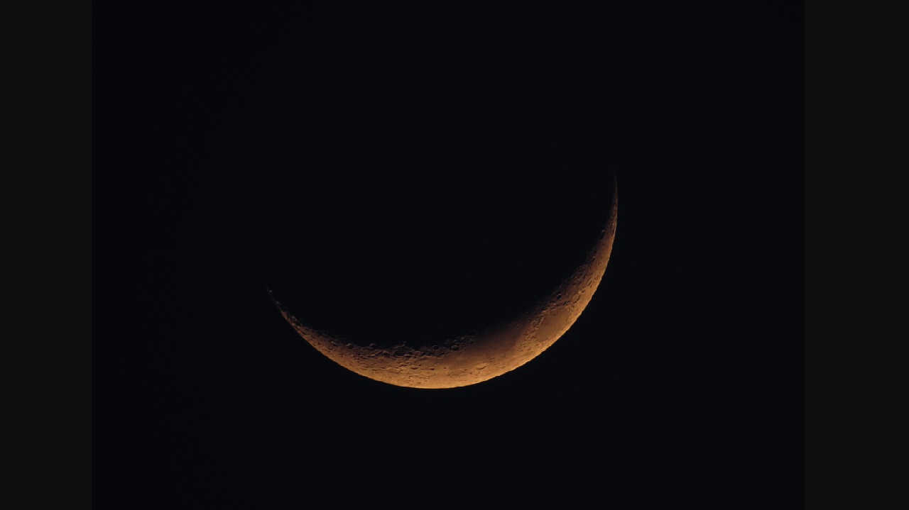 Новолуние в апреле 2022: какого числа и чего опасаться