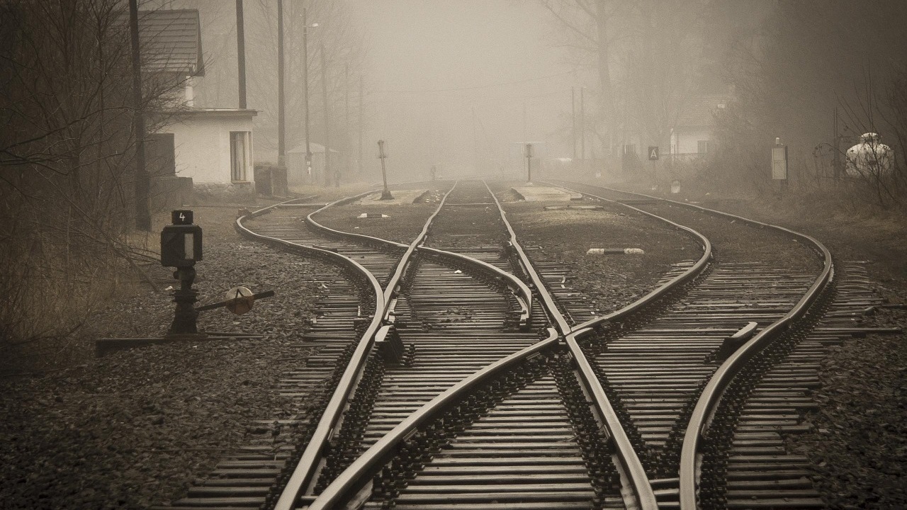 В Челябинской области поезд насмерть сбил 40-летнюю женщину