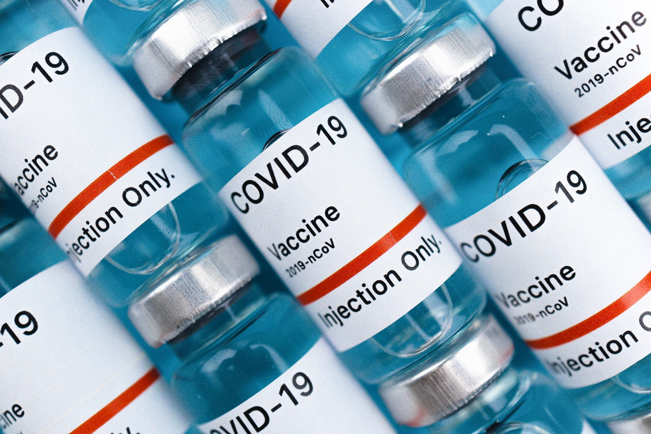 Ученые из Челябинска назвали четыре перспективных лекарства против COVID-19