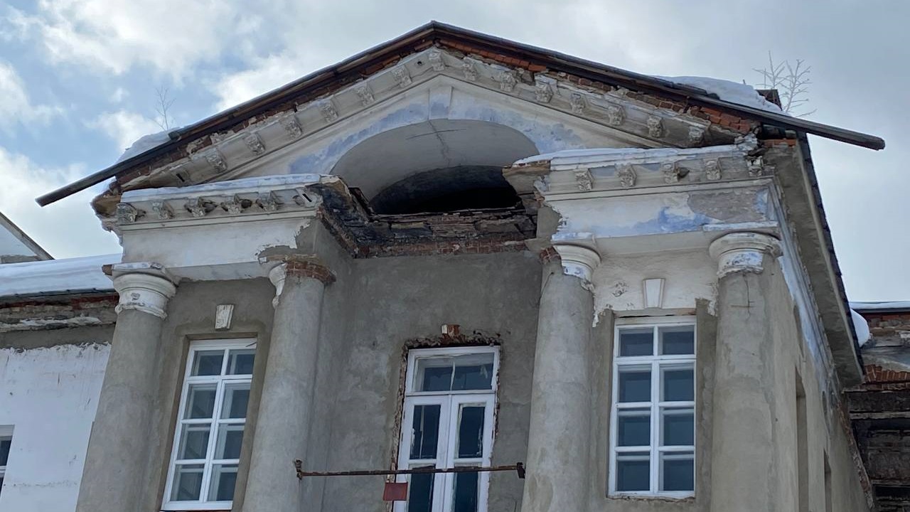 В Челябинской области отремонтируют усадьбу В Челябинской области отремонтируют усадьбу