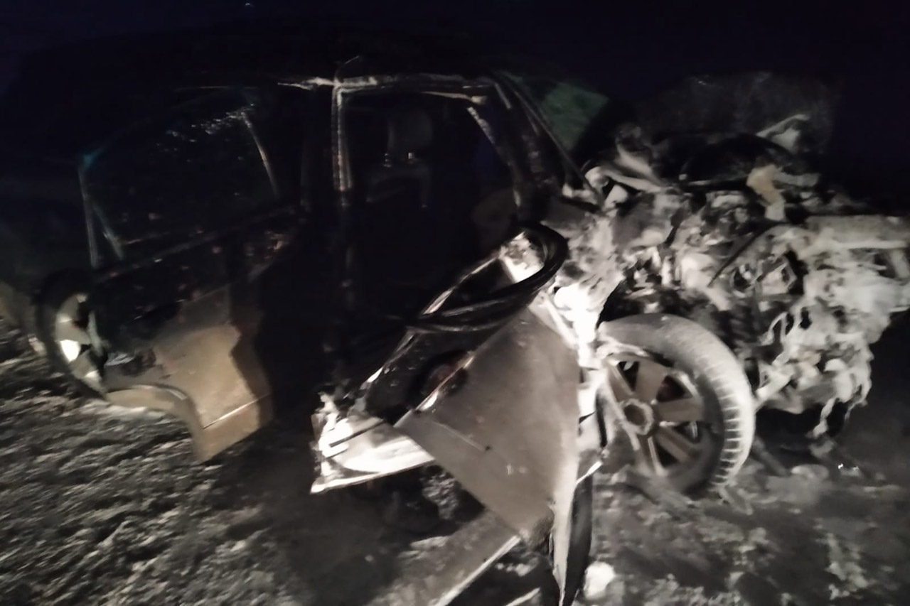 Три человека погибли в массовом ДТП на юге Челябинской области Три человека погибли в массовом ДТП на юге Челябинской области