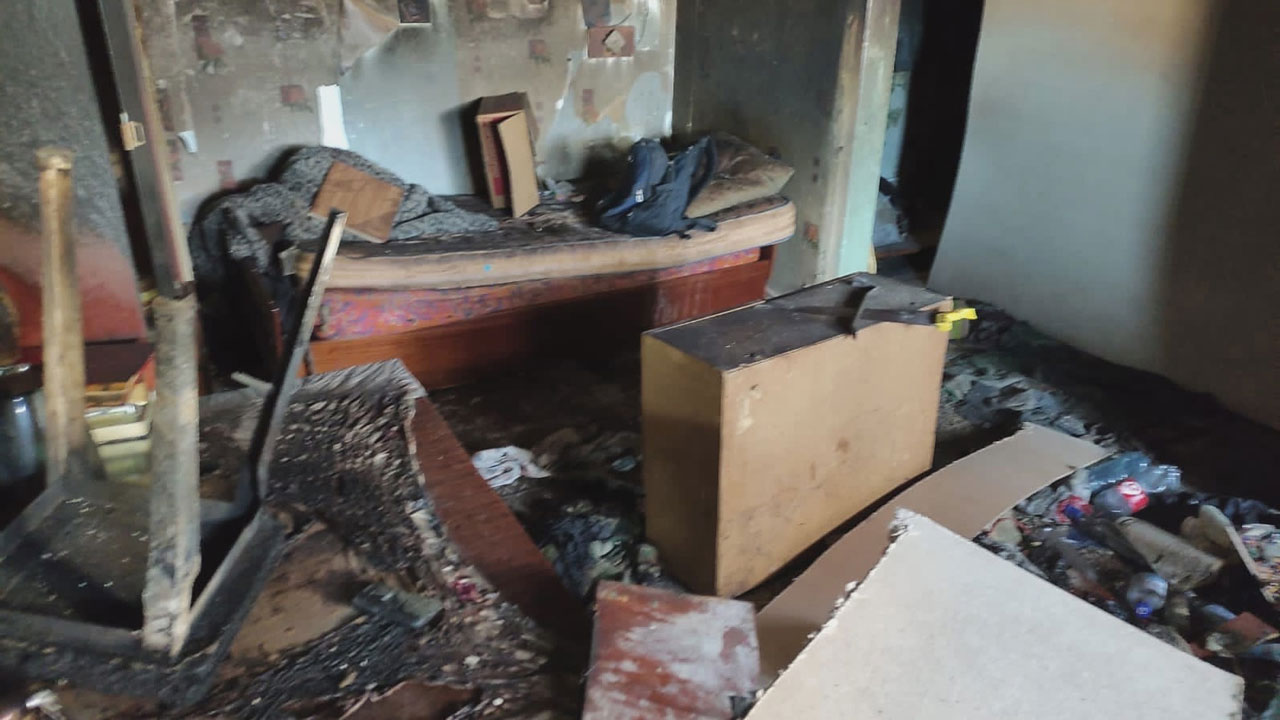 13 человек спасли во время пожара в жилом доме в Копейске