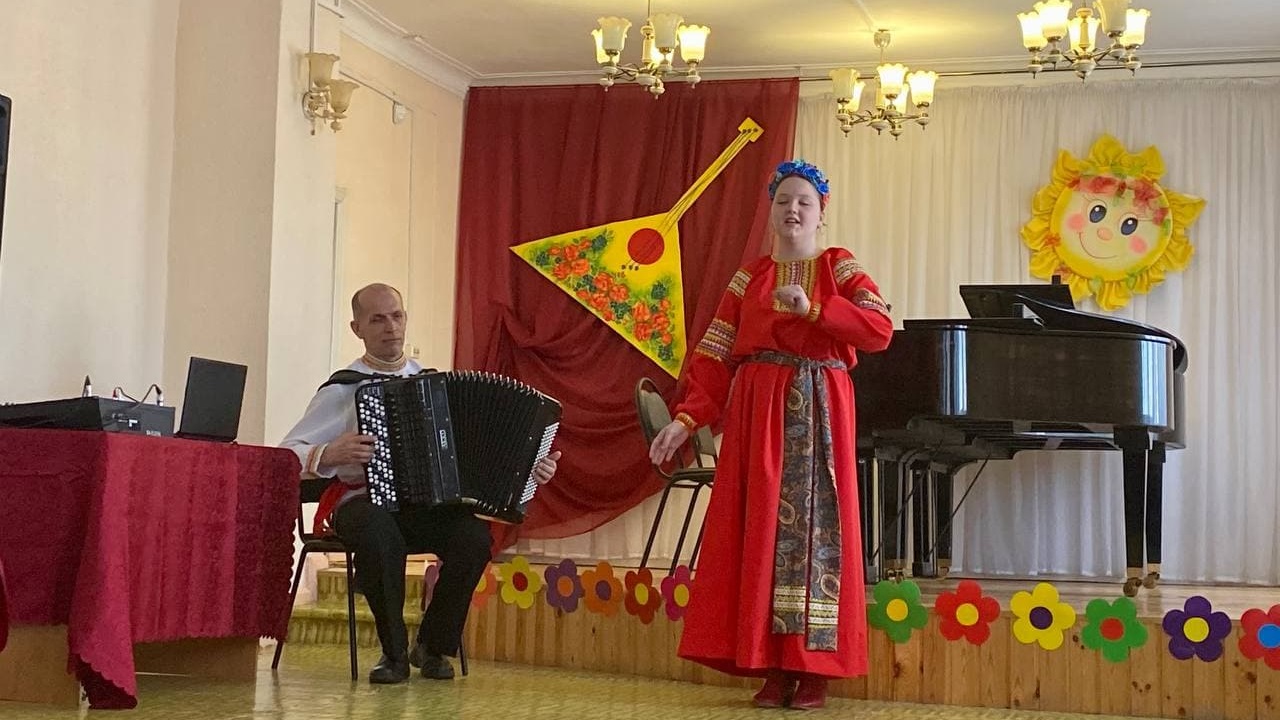 Кокошники и хороводы: фестиваль любителей русской песни прошел в Магнитогорске