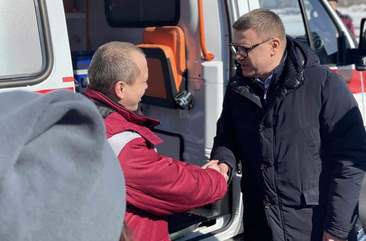 Больницы Магнитогорска получили новые автомобили скорой помощи Больницы Магнитогорска получили новые автомобили скорой помощи