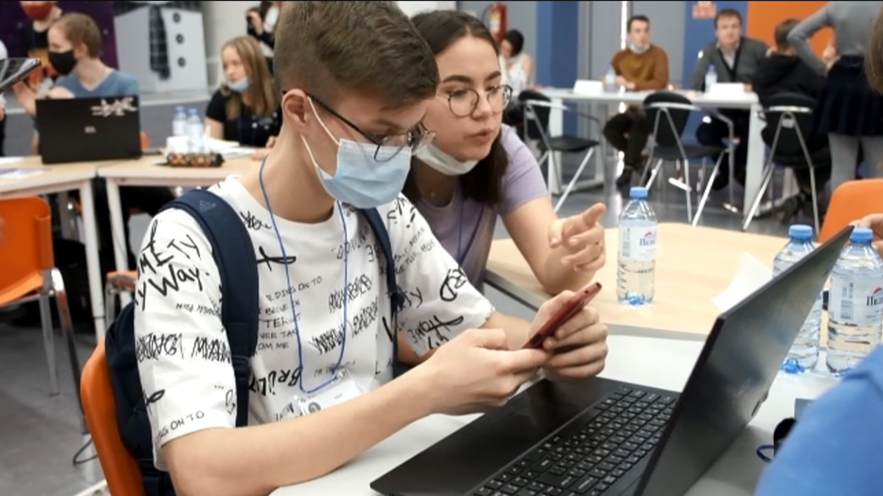 Для школьников из Челябинска организовали уроки самообороны от киберпреступников