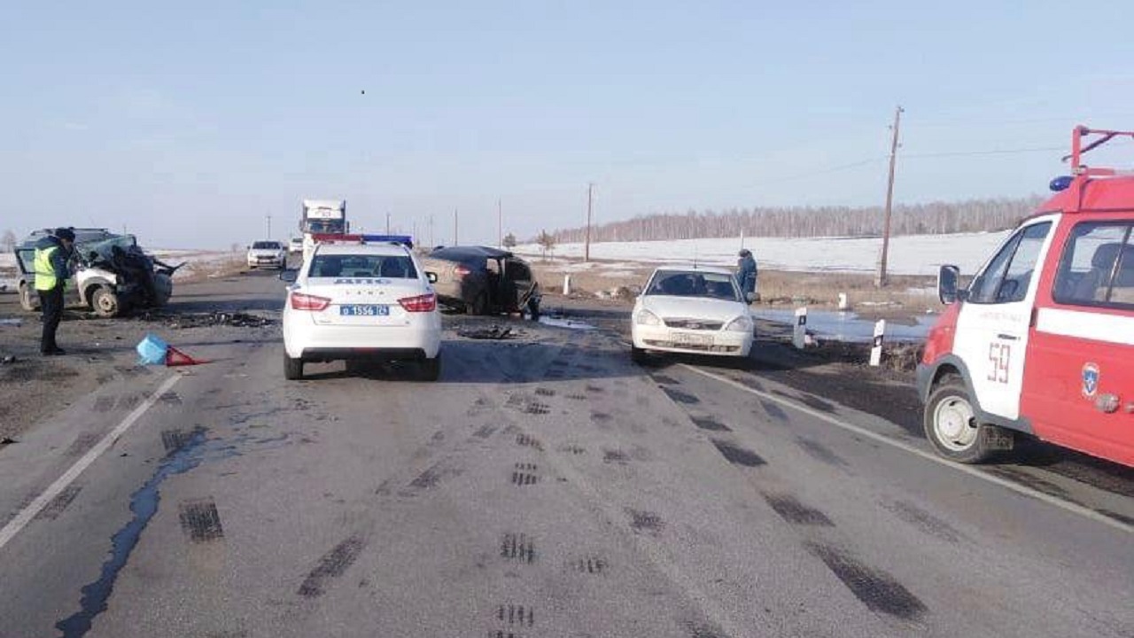 4 человека погибли в жутком ДТП на трассе в Челябинской области