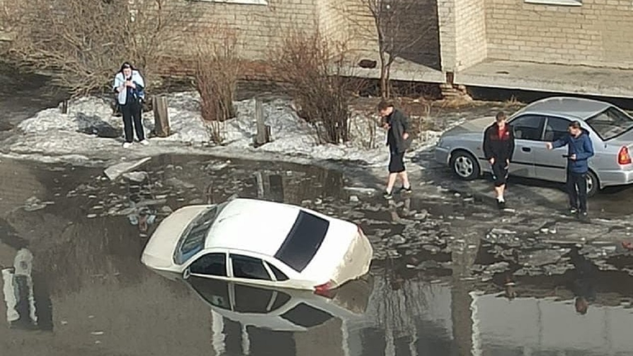 Автомобили-амфибии появились на дорогах в Челябинской области