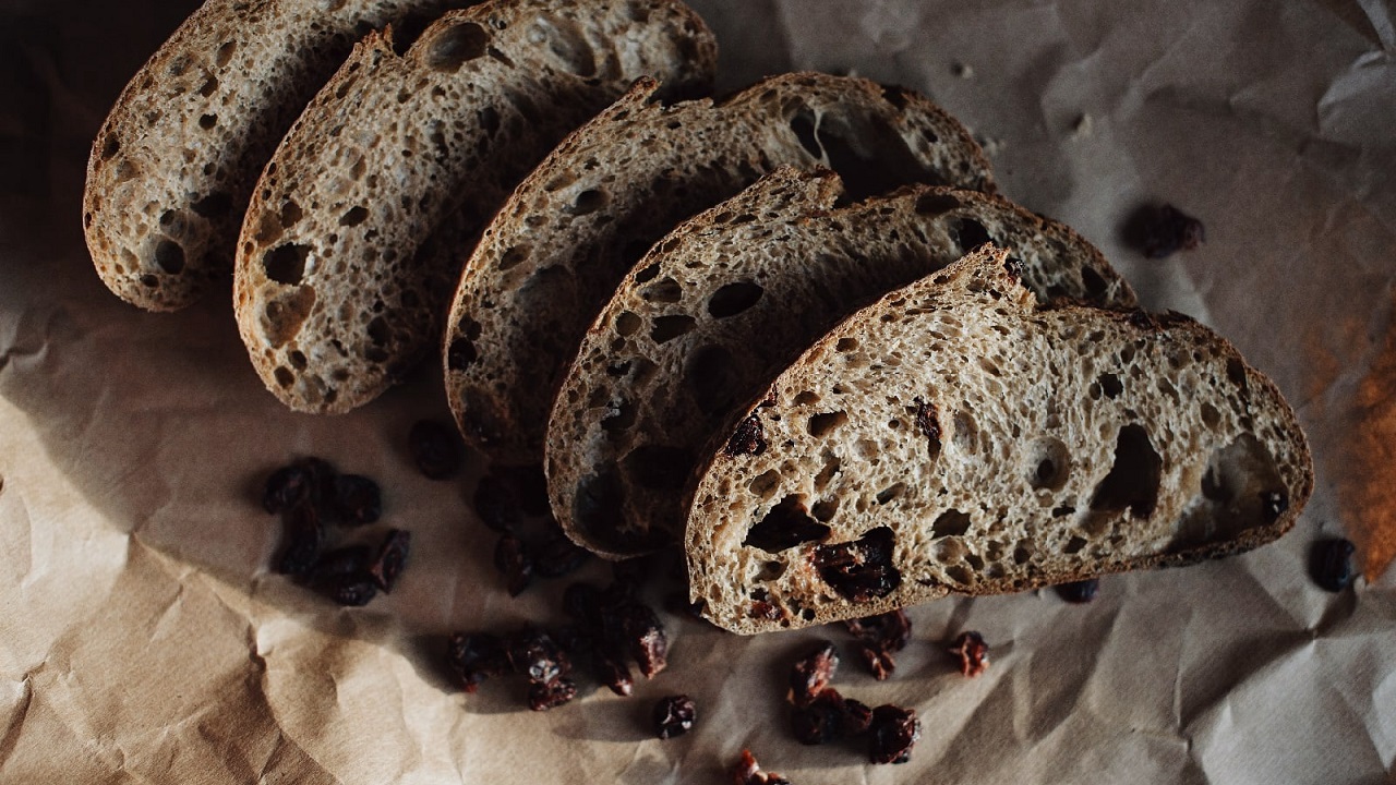 Жительница Челябинской области печет необычный домашний хлеб