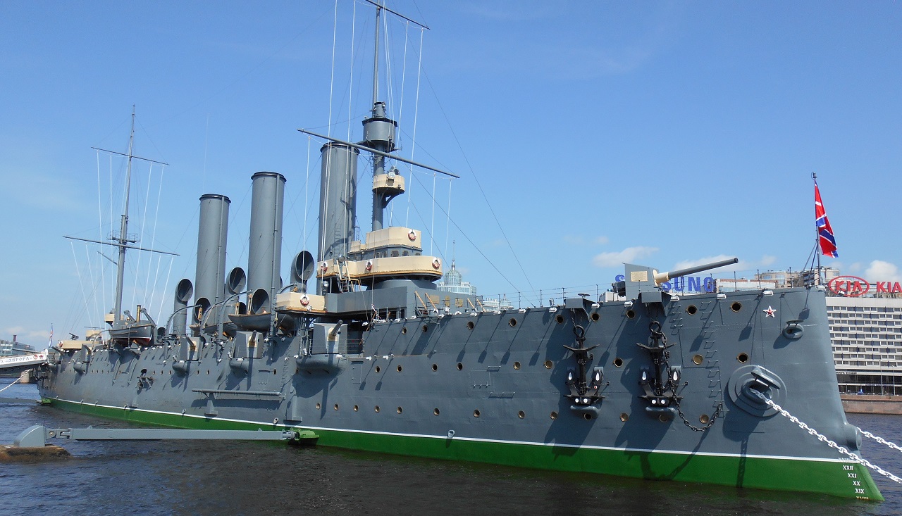 В Санкт-Петербурге задержали уроженца Челябинска, который угрожал персоналу крейсера-музея "Аврора"