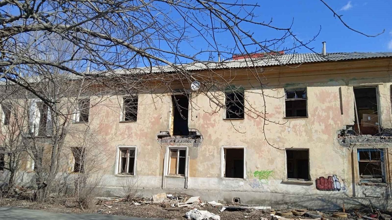 Современные дома и новый сквер: как в Ленинском районе Челябинска идет реновация старого квартала