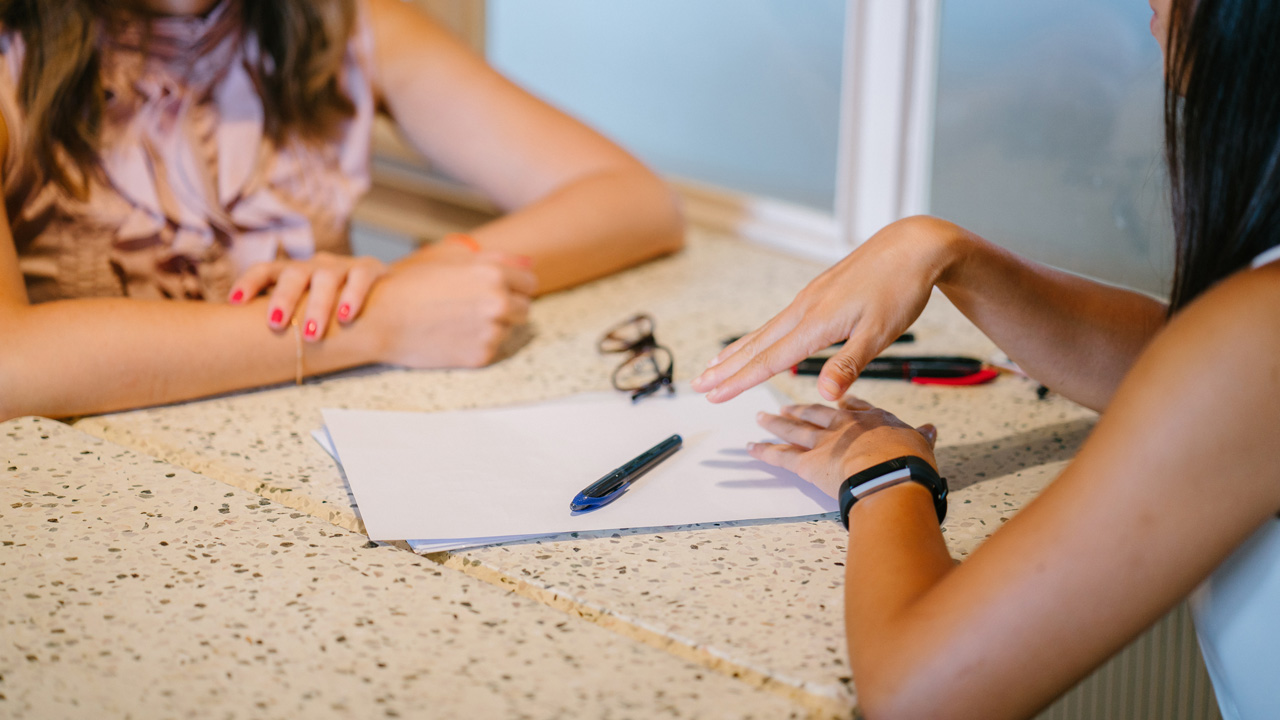 Как распознать эмпата: 10 важных признаков и темная сторона