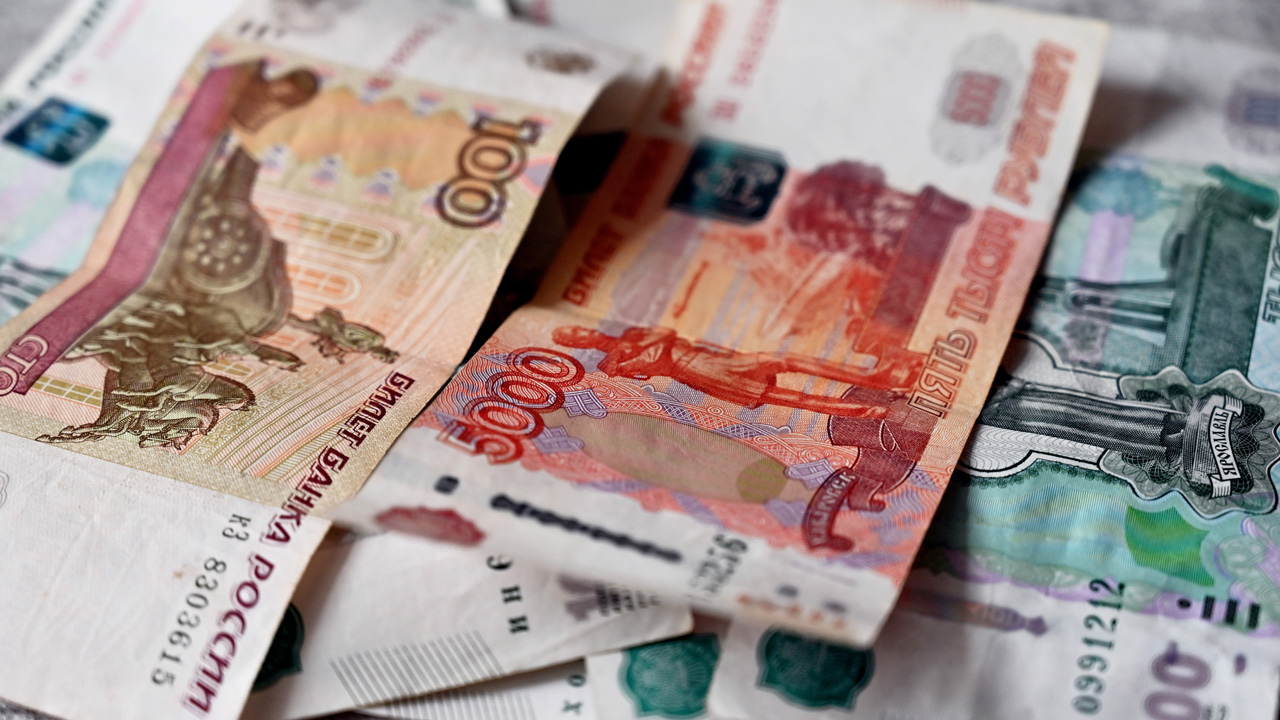 Царство денег: как уничтожают ветхие банкноты – увидел журналист ГТРК "Южный Урал"