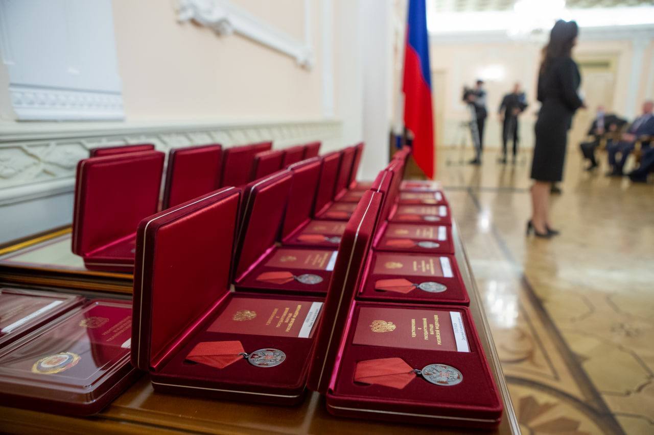 Алексей Текслер вручил государственные награды выдающимся южноуральцам
