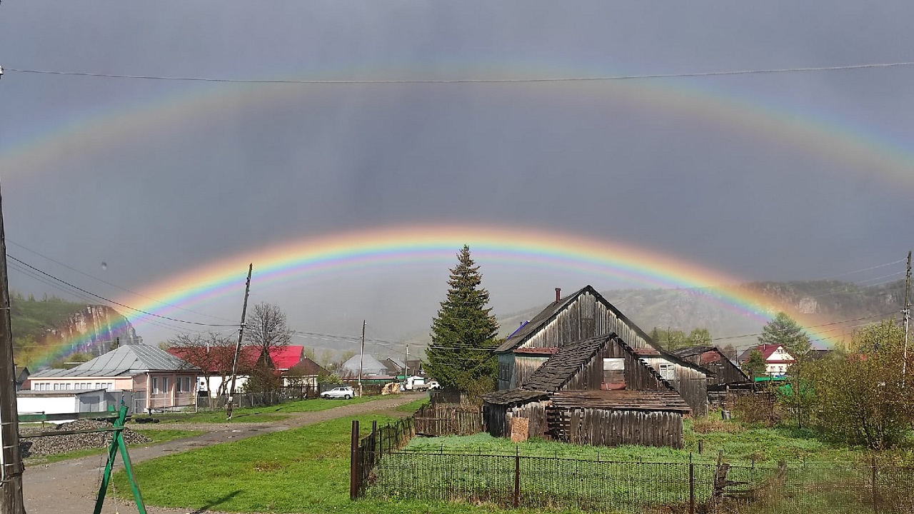 Редкую двойную радугу удалось сфотографировать в Челябинской области