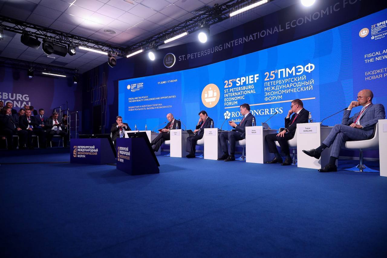 "Экономика требует трансформации": уральский полпред об итогах ПМЭФ-2022