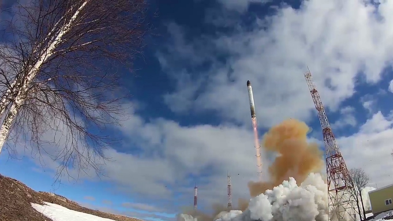 Мощнейший ракетный комплекс "Сармат" начнет боевое дежурство в России