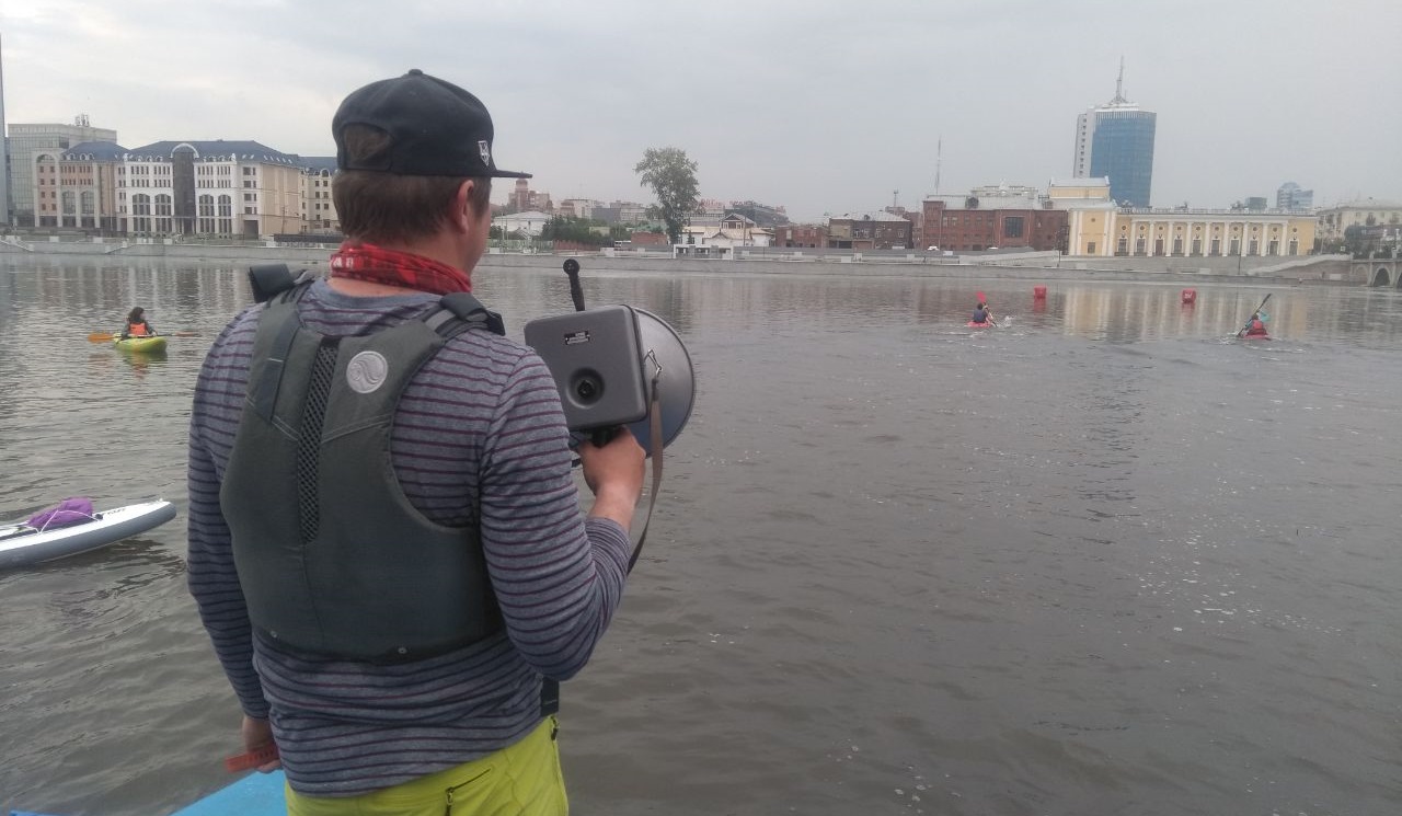 Модный спорт: в центре Челябинска открыли станцию для сапсерфинга
