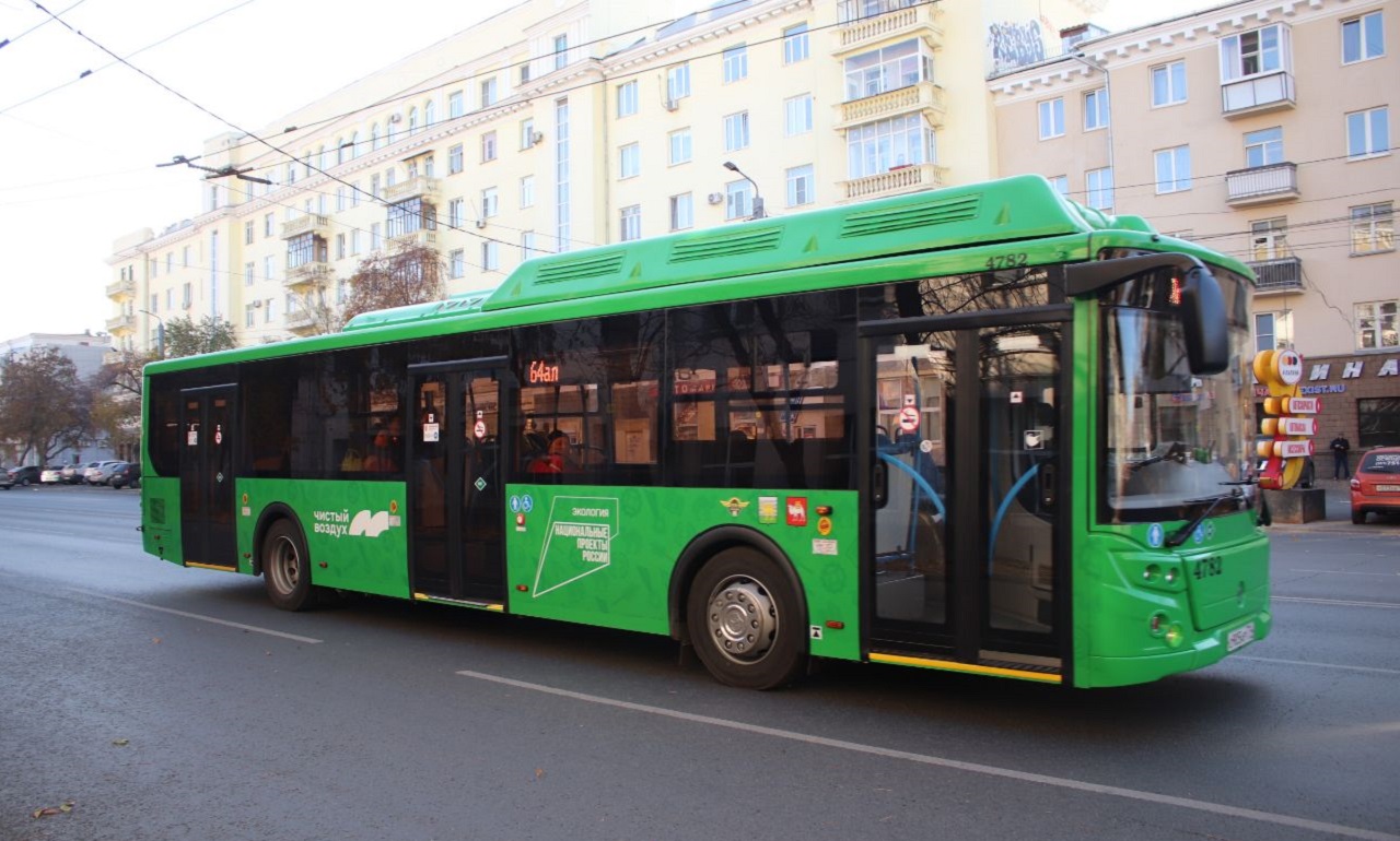По Челябинску будут курсировать читающие автобусы По Челябинску будут курсировать читающие автобусы