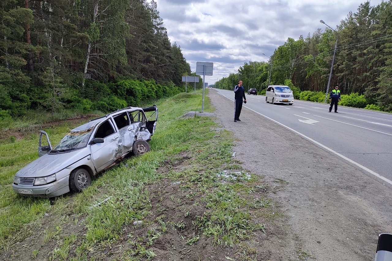 "Скорая" попала в ДТП на трассе в Челябинской области