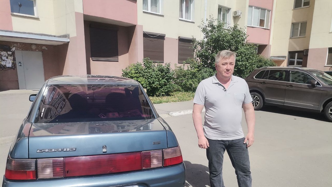 Виновника ДТП нашли в Челябинской области с помощью "умного домофона" Виновника ДТП нашли в Челябинской области с помощью "умного домофона"